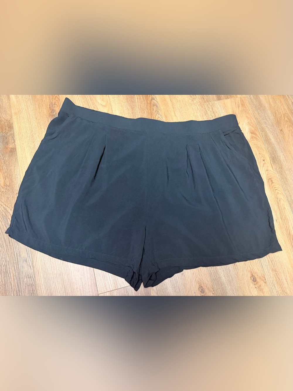 Torrid Black Pull On Pleated Shorts 6X Plus High Waisted Pockets Viscose Dressy